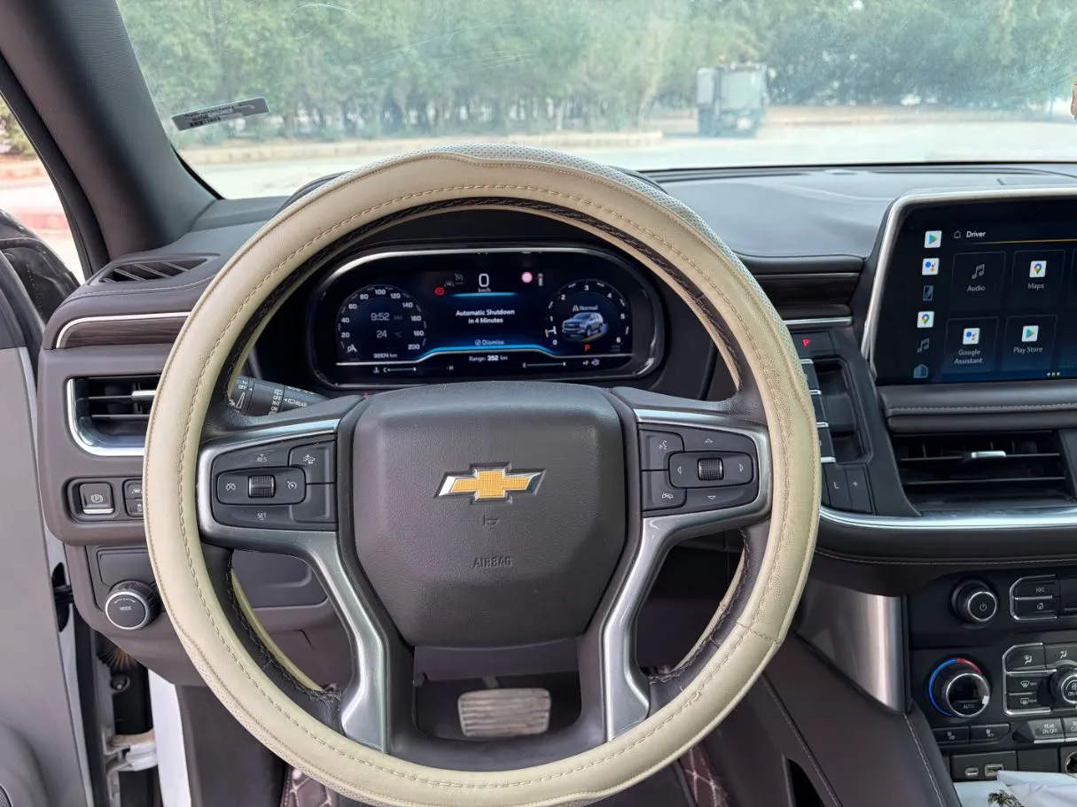 Car image 18