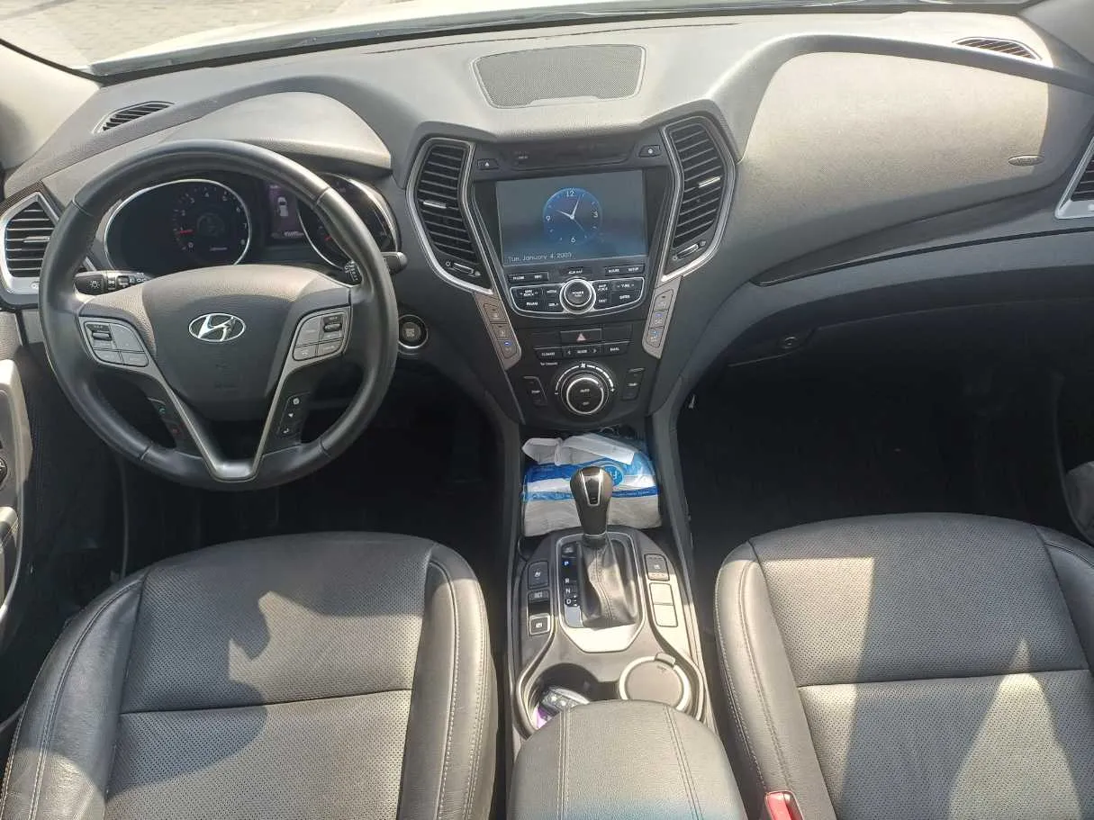Car image 15