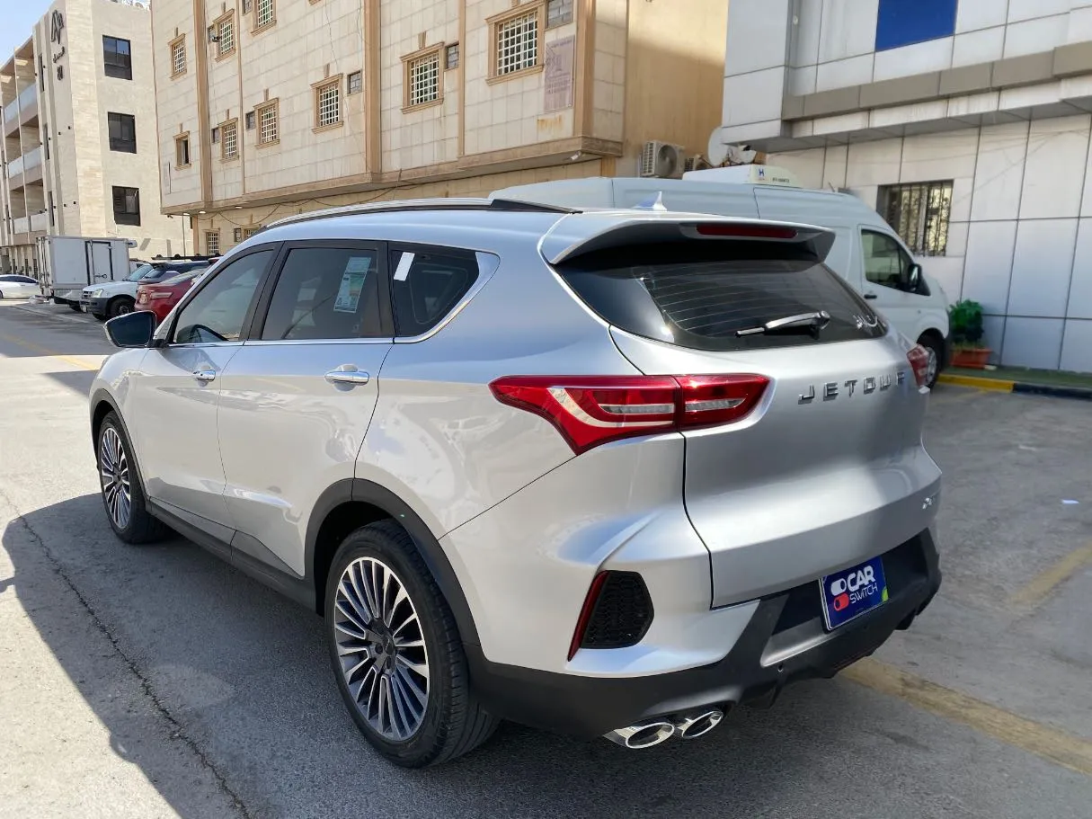Car image 7
