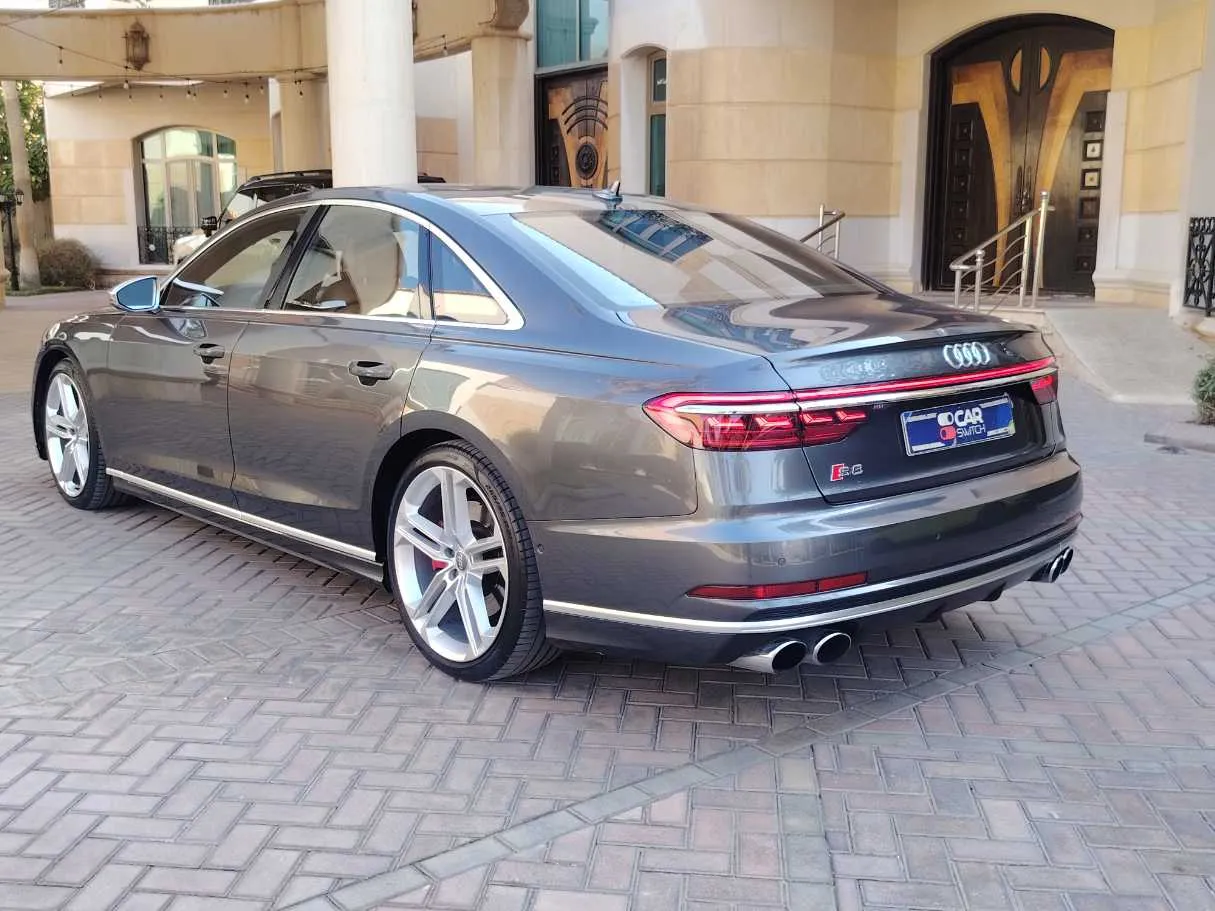Car image 7