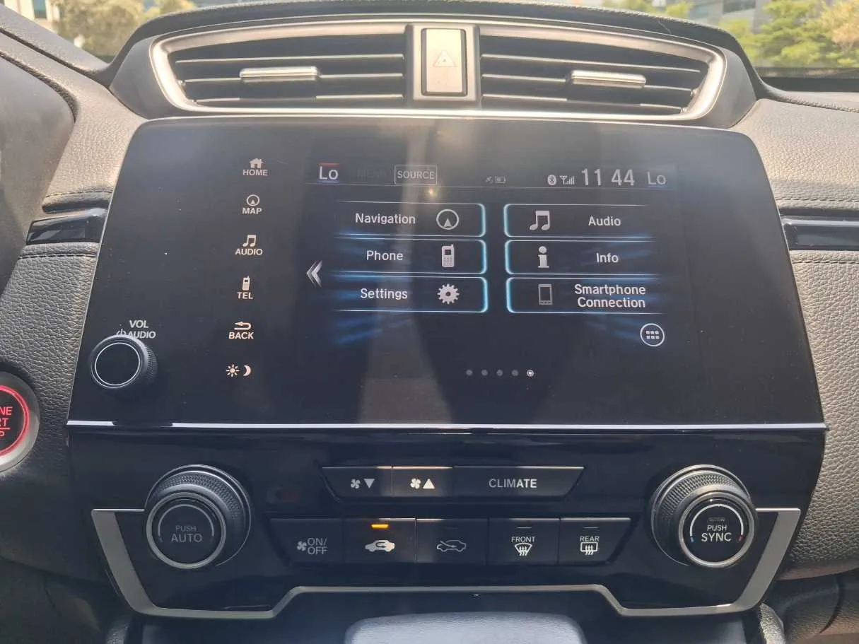 Car image 18