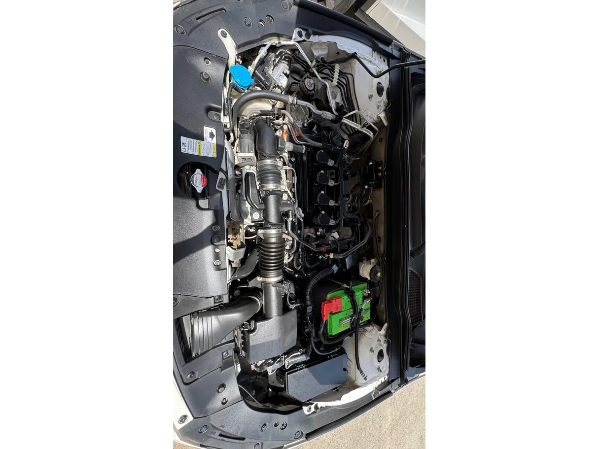 Car image 28