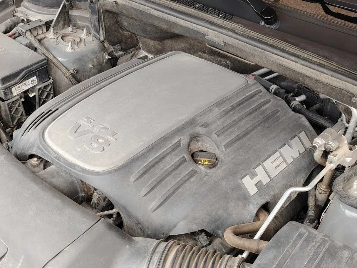 Car image 40