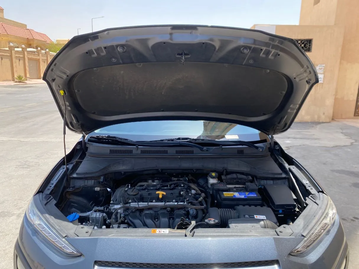 Car image 22