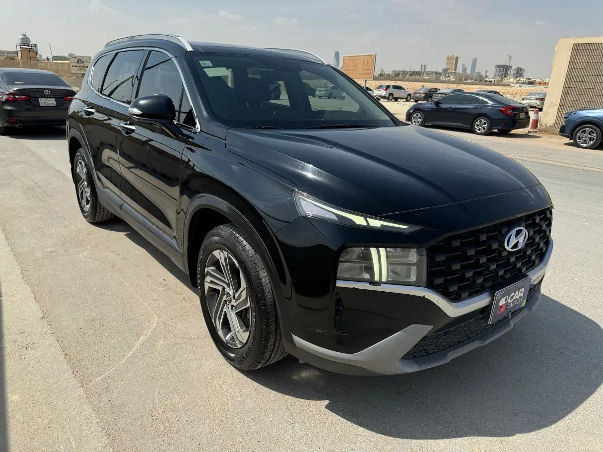 Car image 3