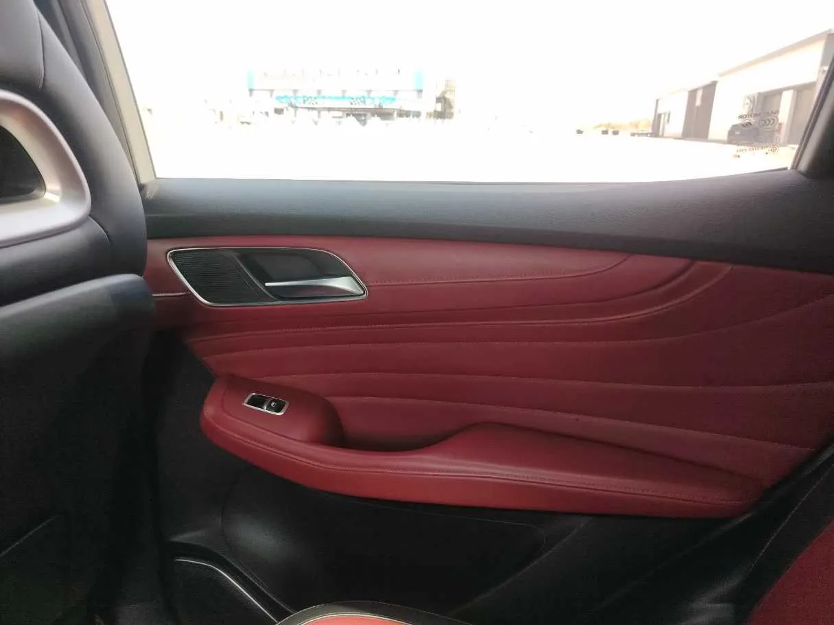 Car image 41