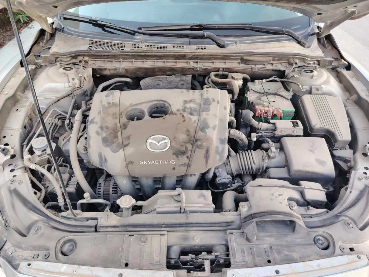 Car image 29