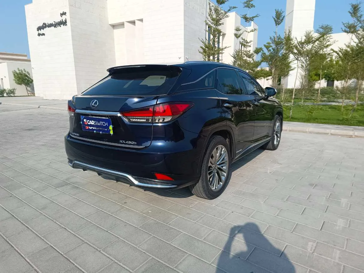 Car image 5