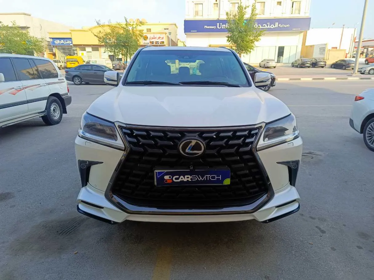 Car image 2