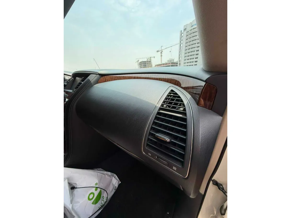Car image 33