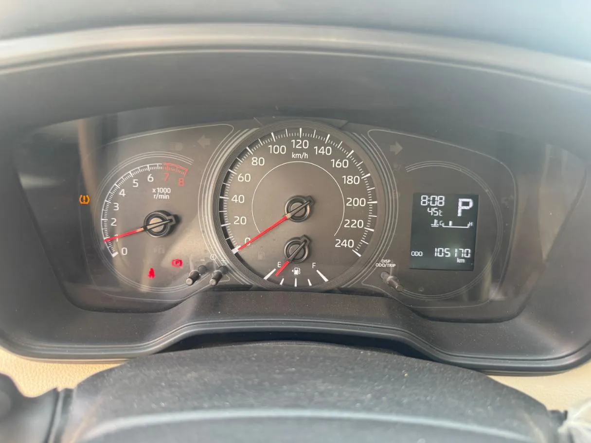 Car image 17