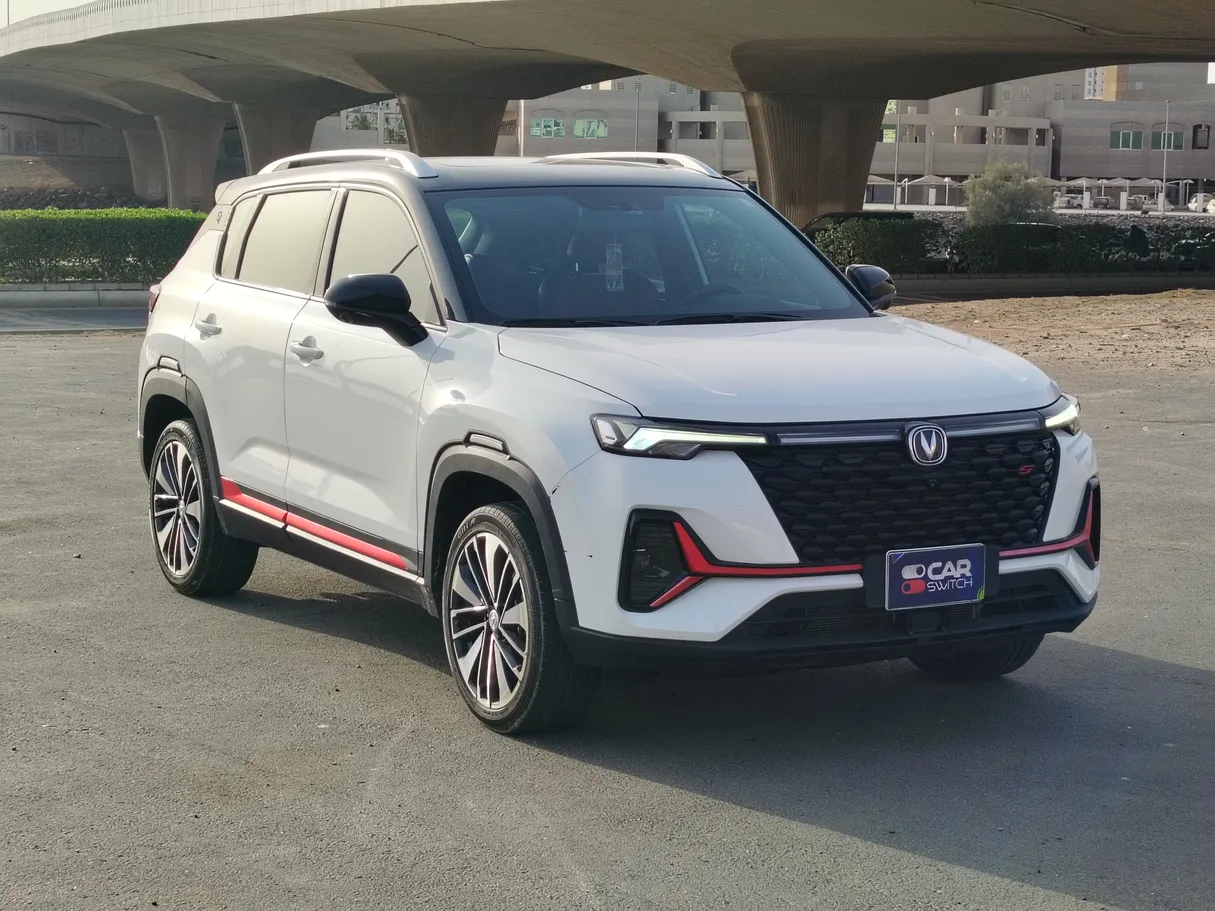 Car image 3