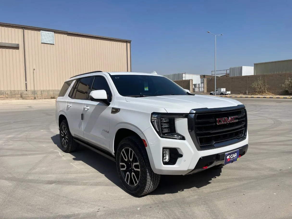 Car image 3