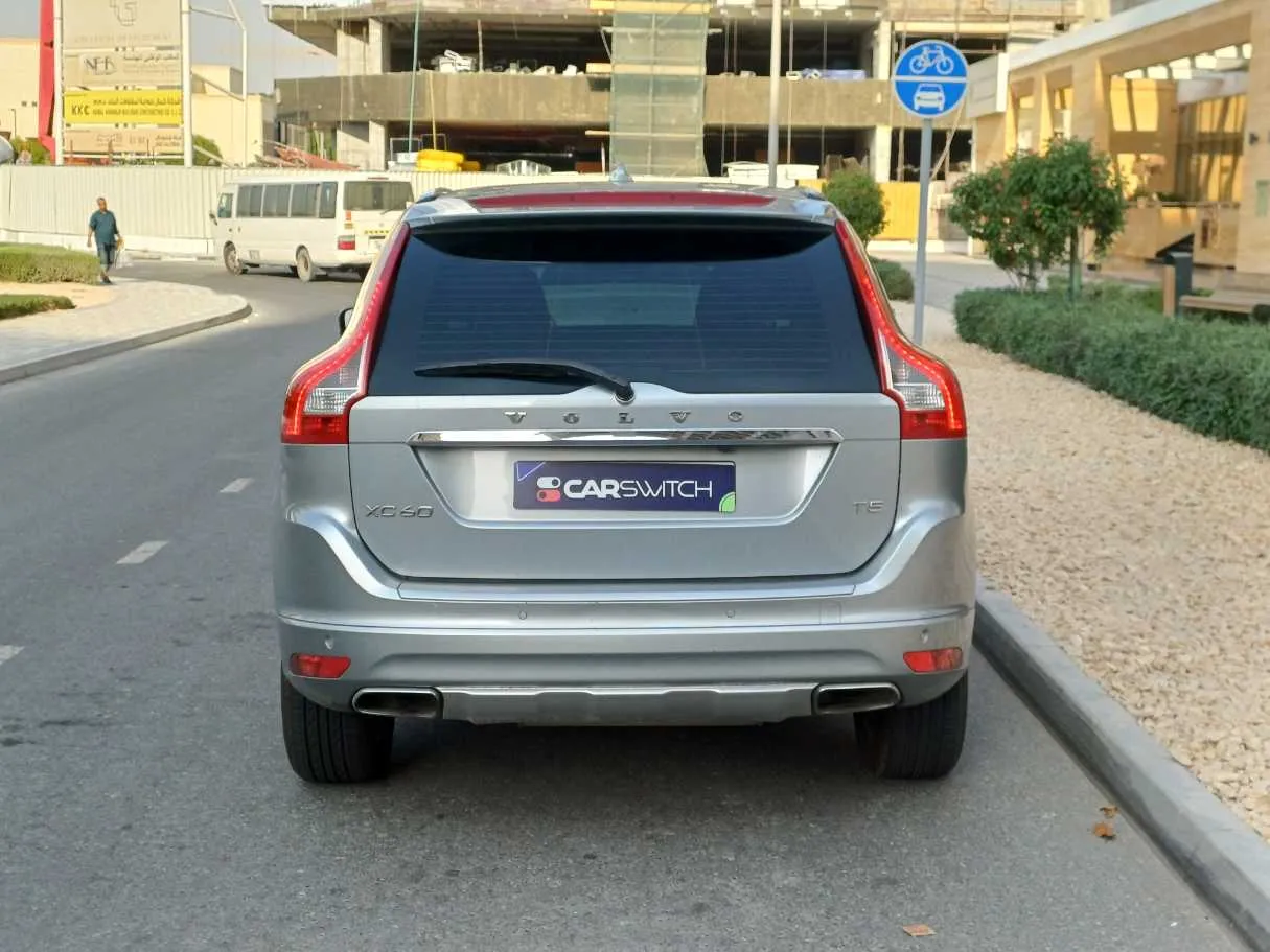 Car image 6