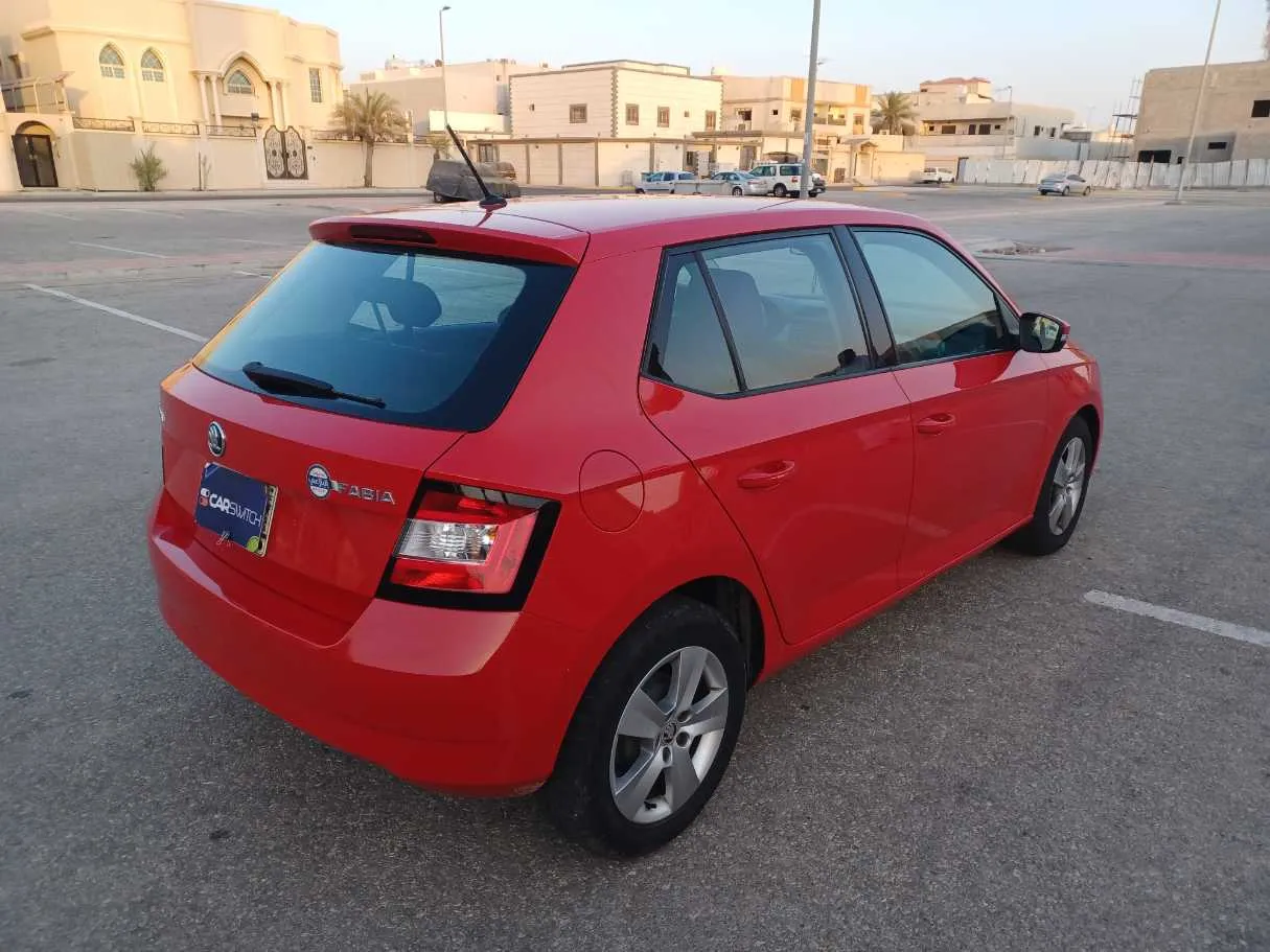 Car image 5