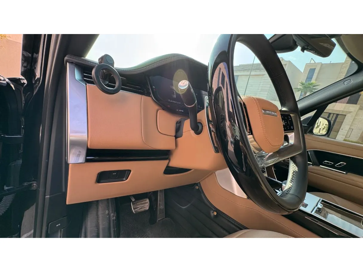 Car image 29