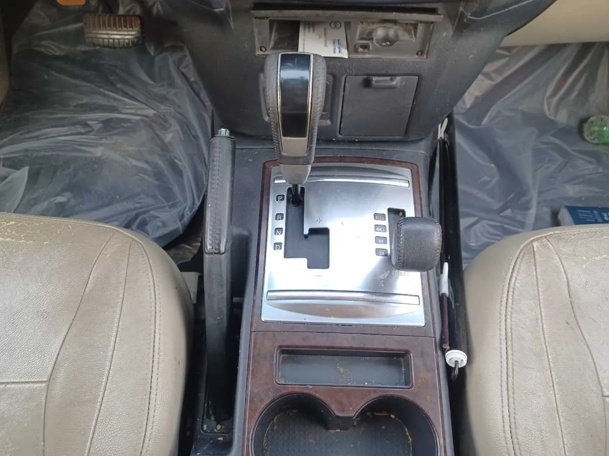 Car image 13