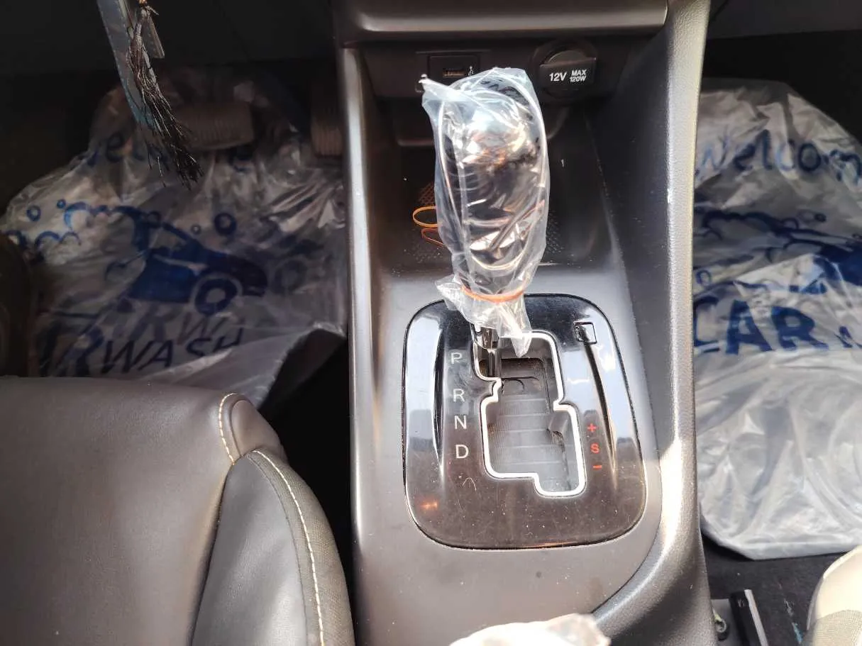 Car image 21