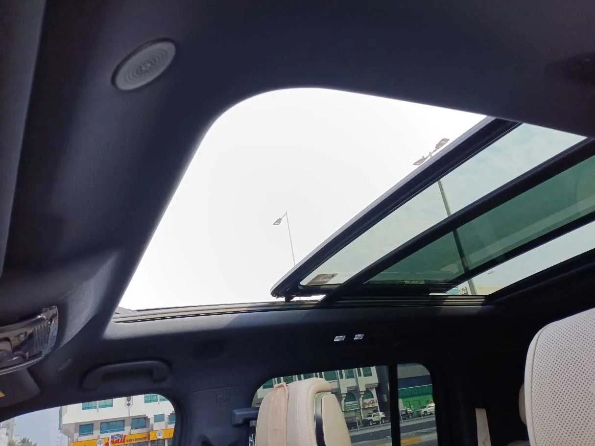 Car image 27