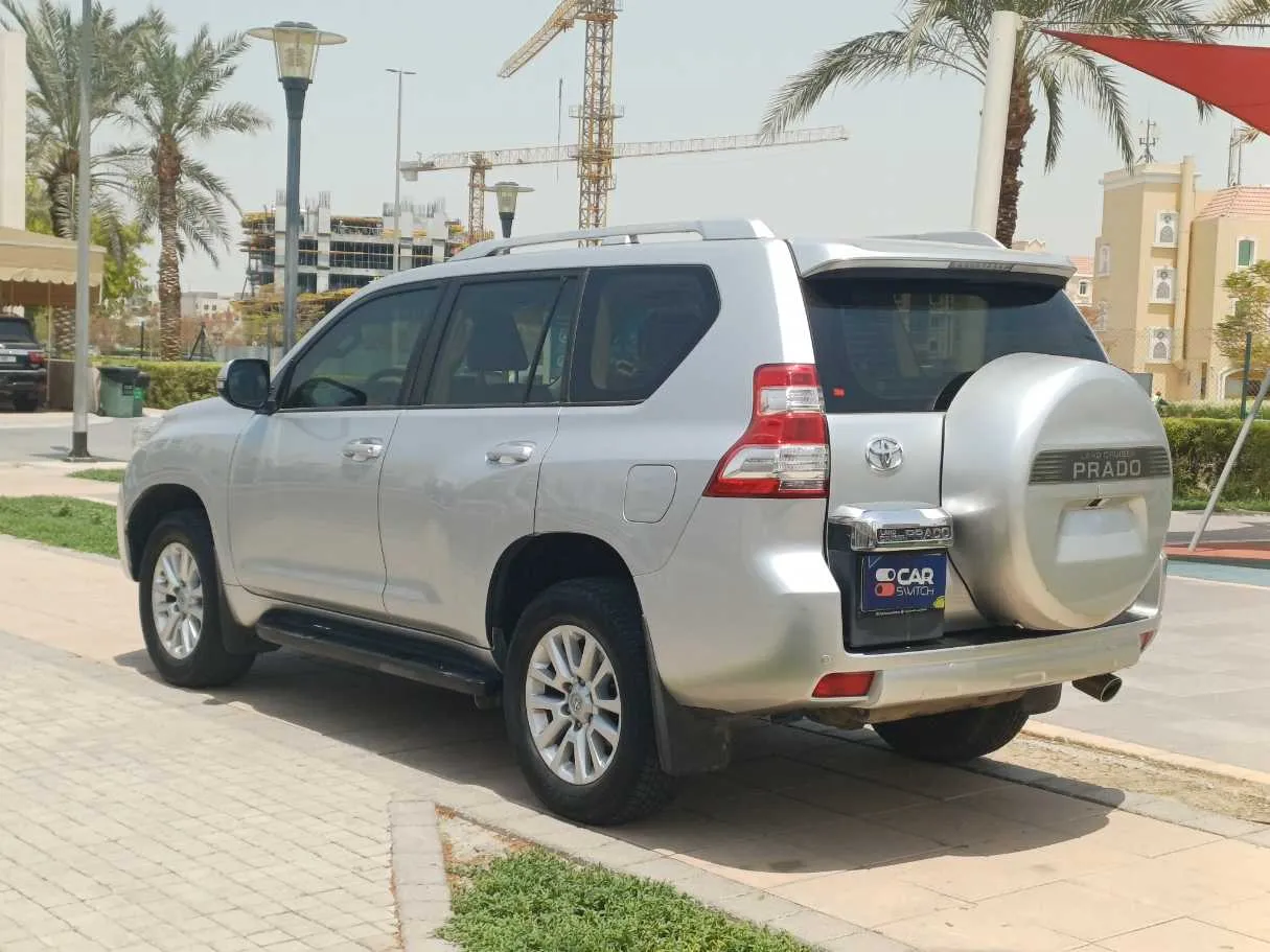 Car image 7