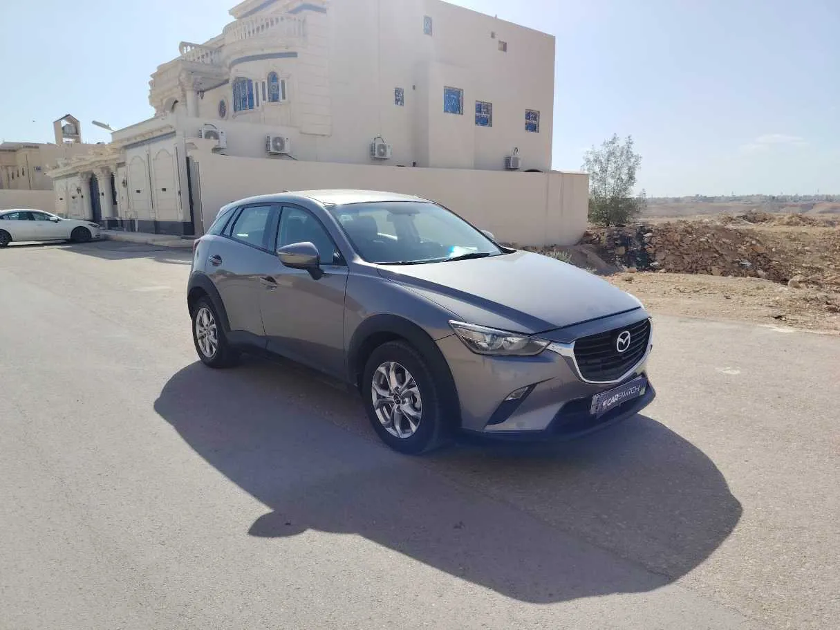 Car image 3