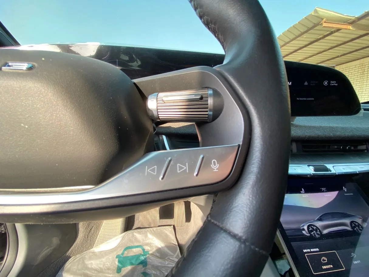 Car image 22