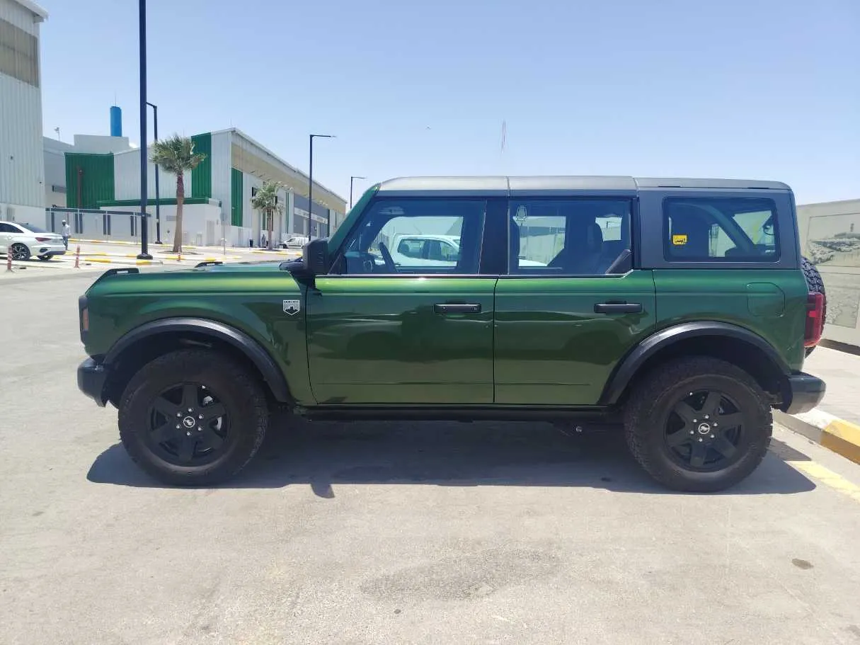 Car image 8