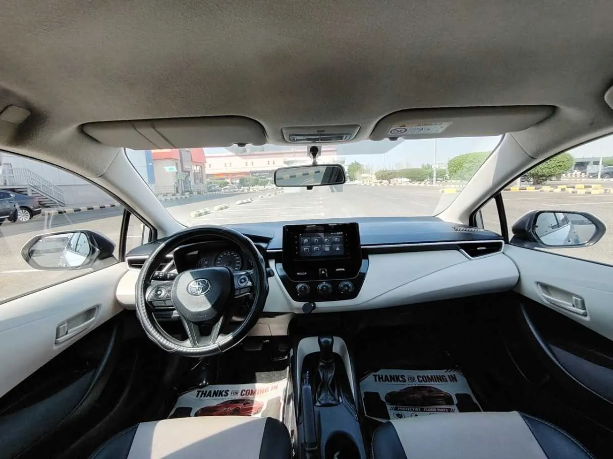 Car image 17