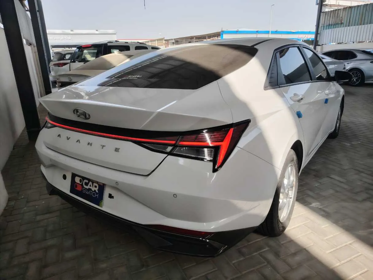 Car image 5