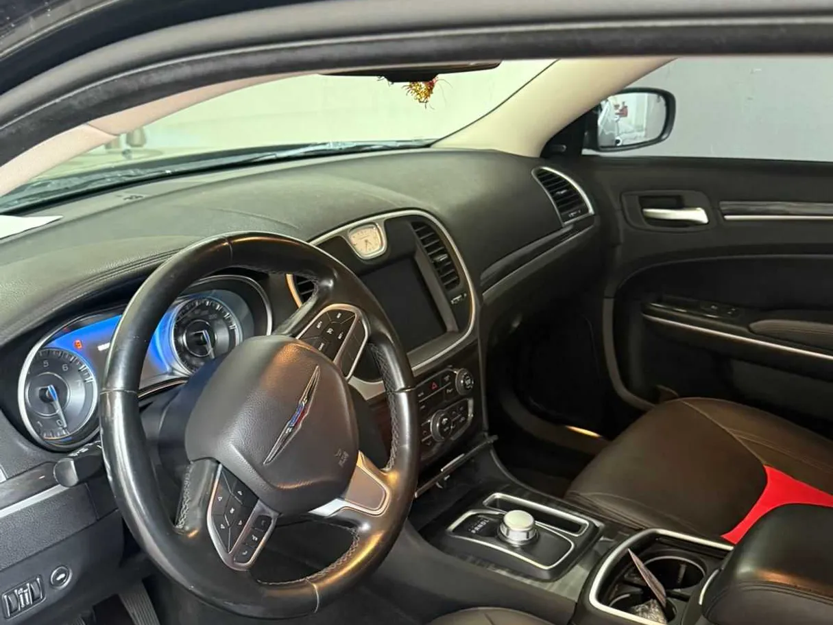 Car image 8