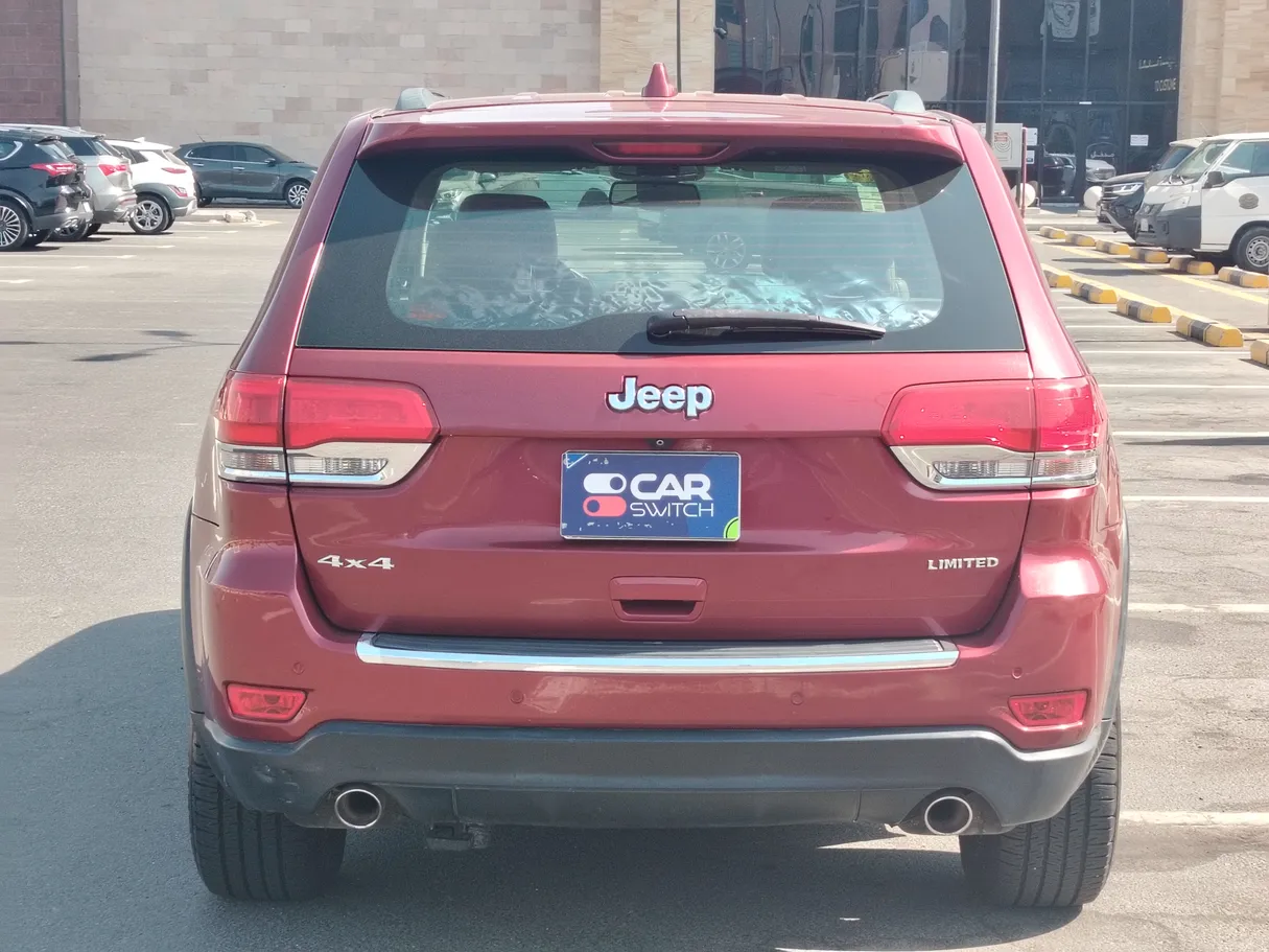 Car image 6