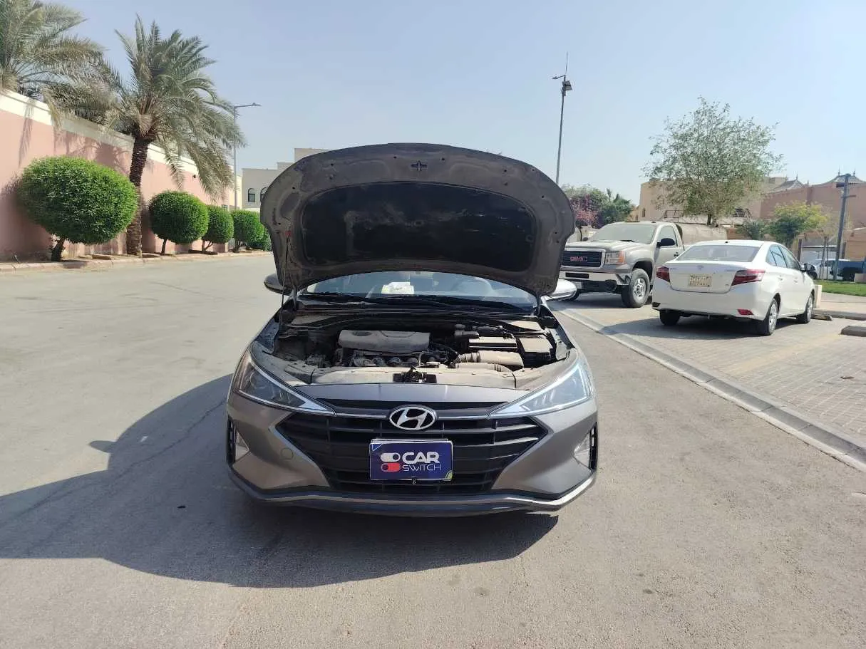 Car image 30