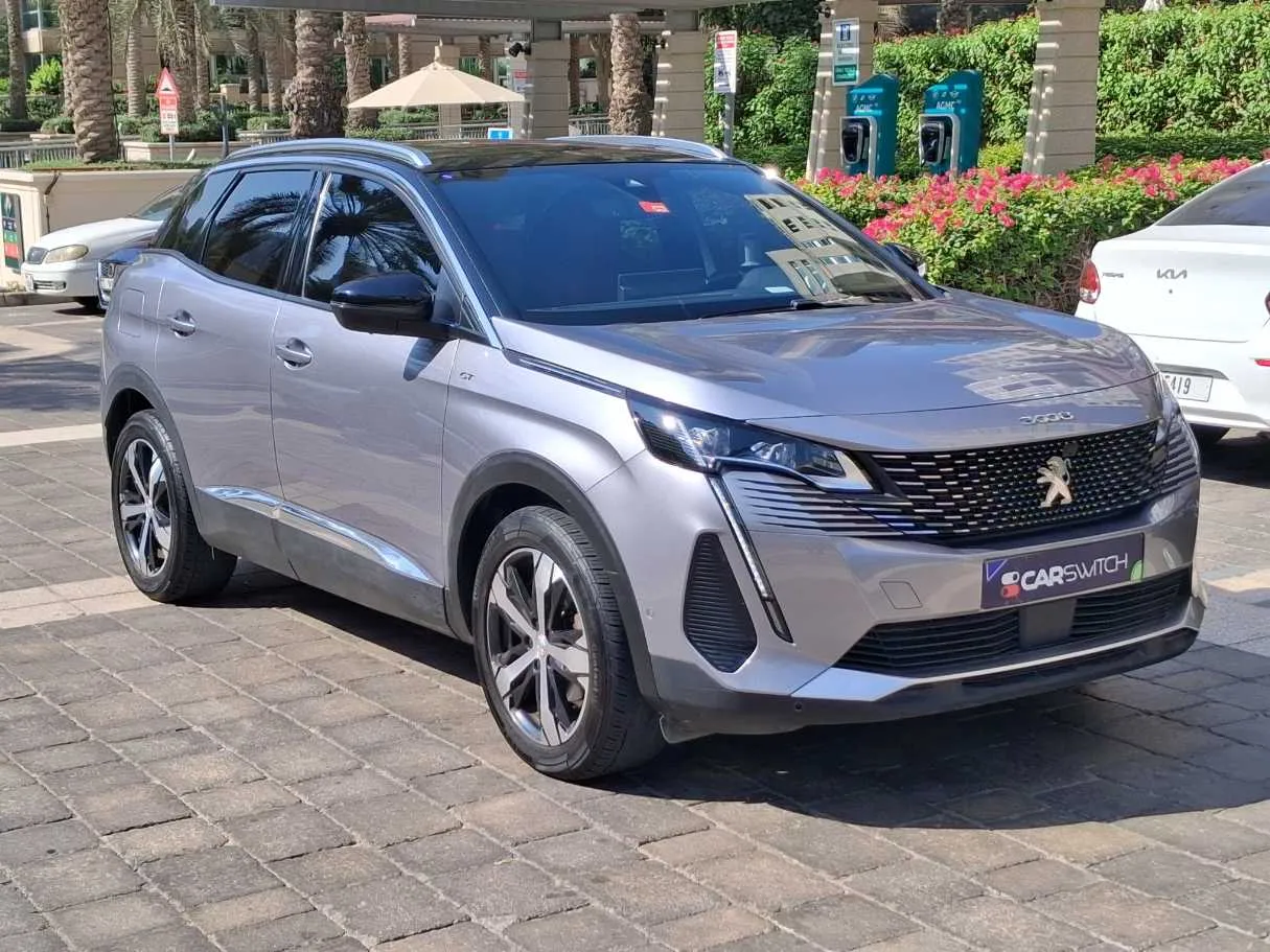 Car image 4
