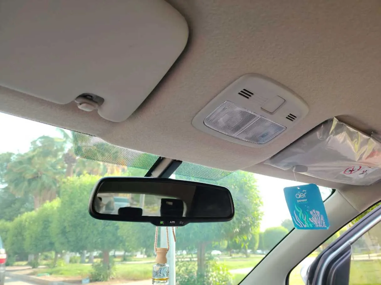 Car image 36