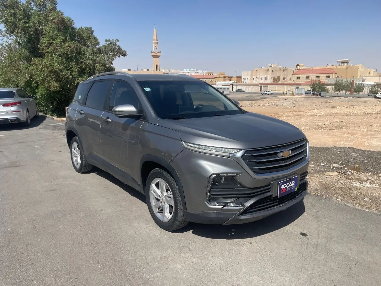 Car image 3