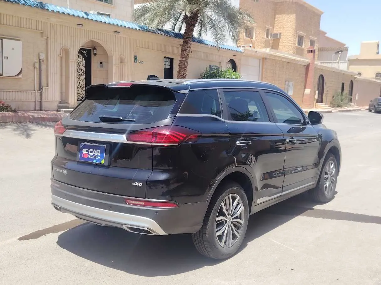 Car image 5