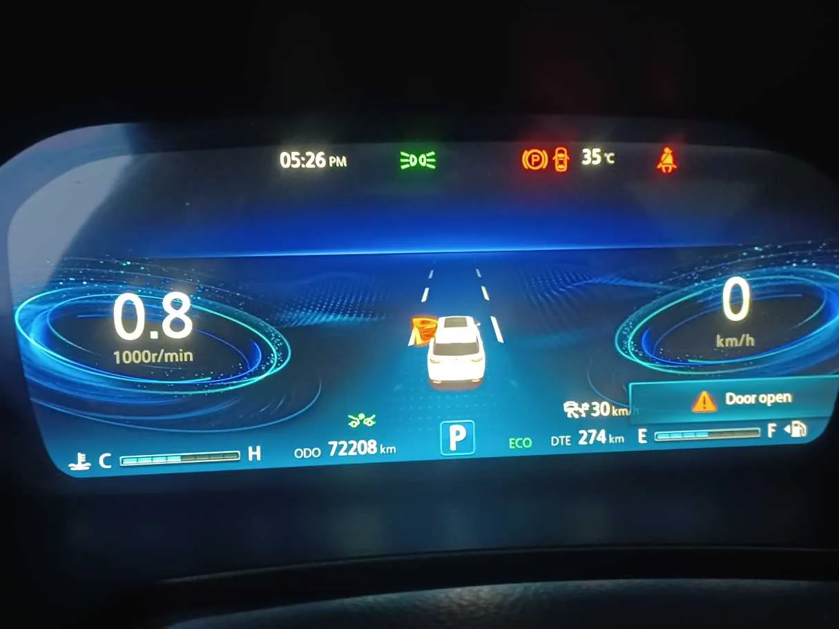 Car image 19