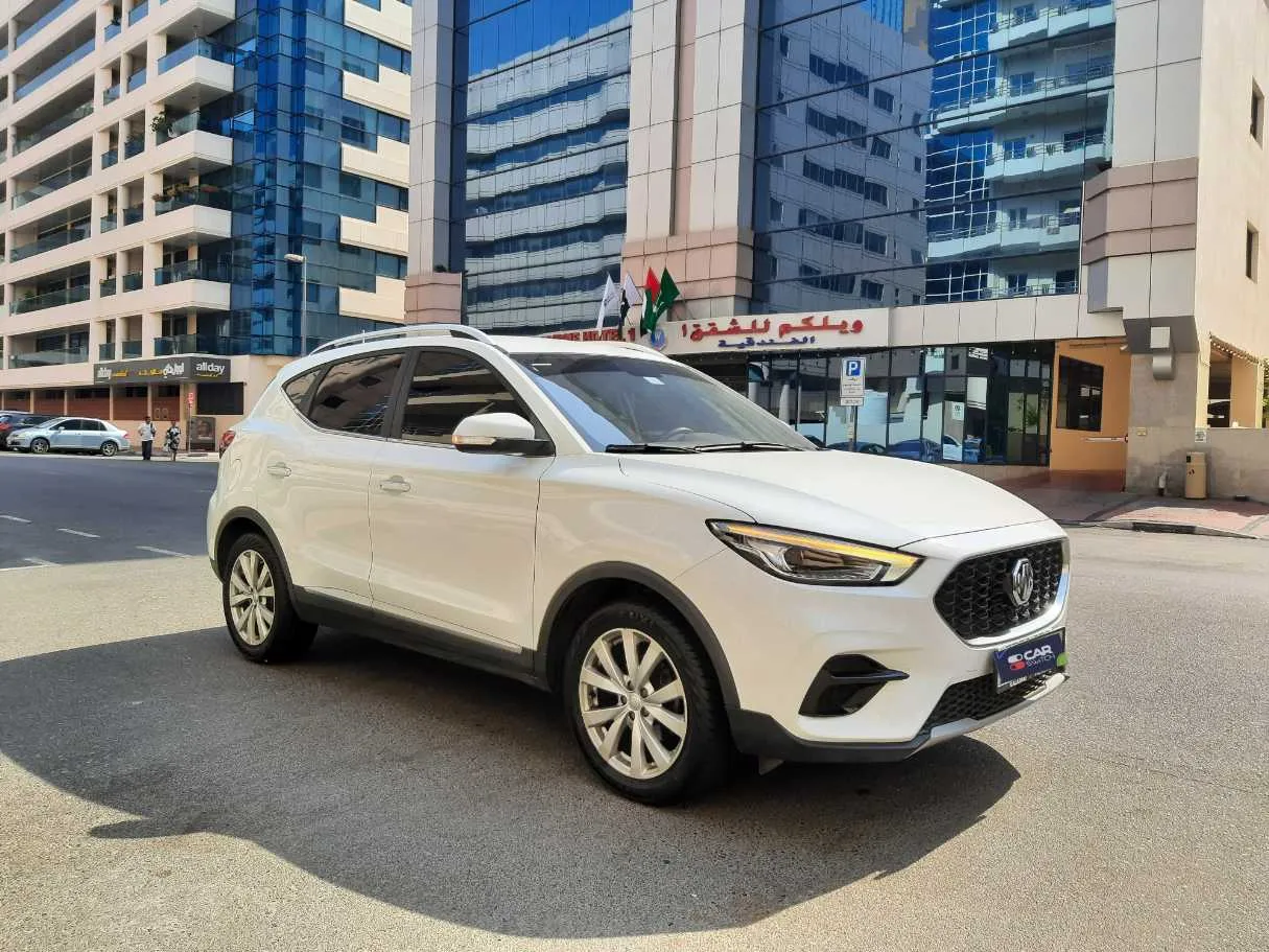 Car image 3