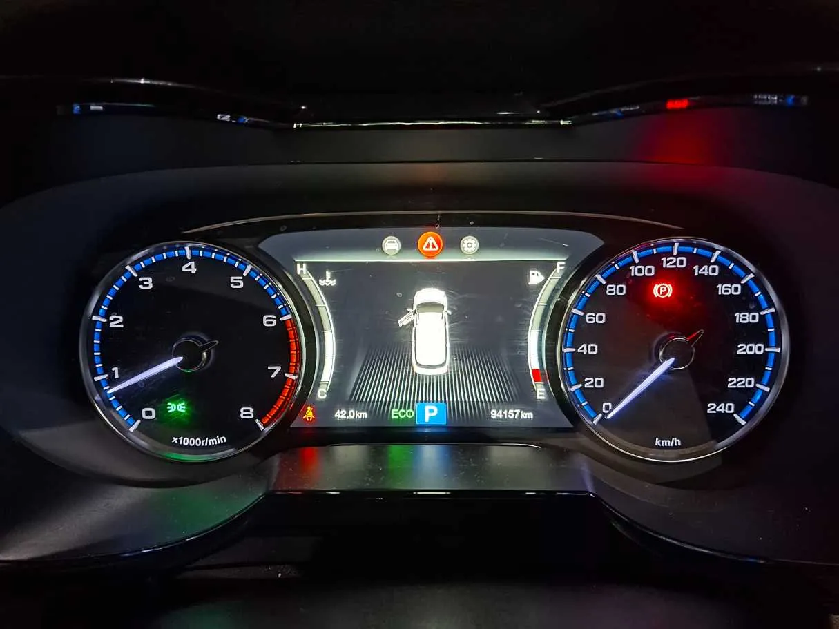 Car image 18