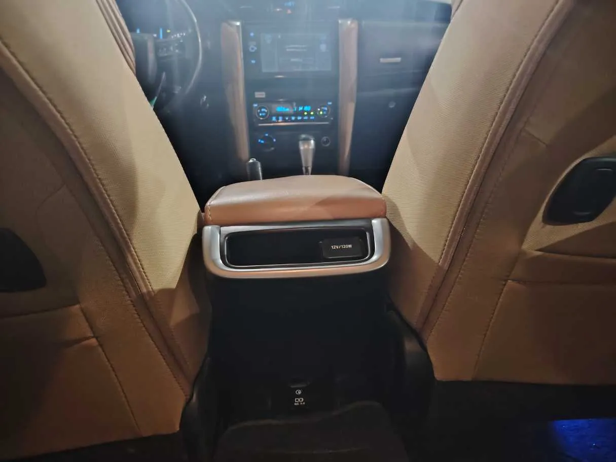 Car image 31