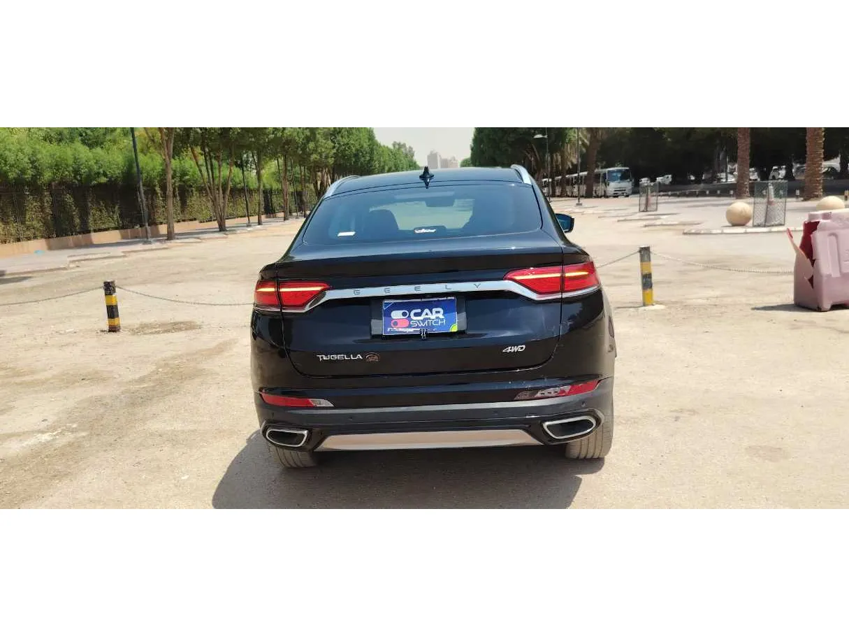 Car image 6