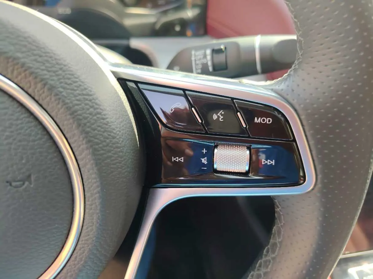 Car image 41