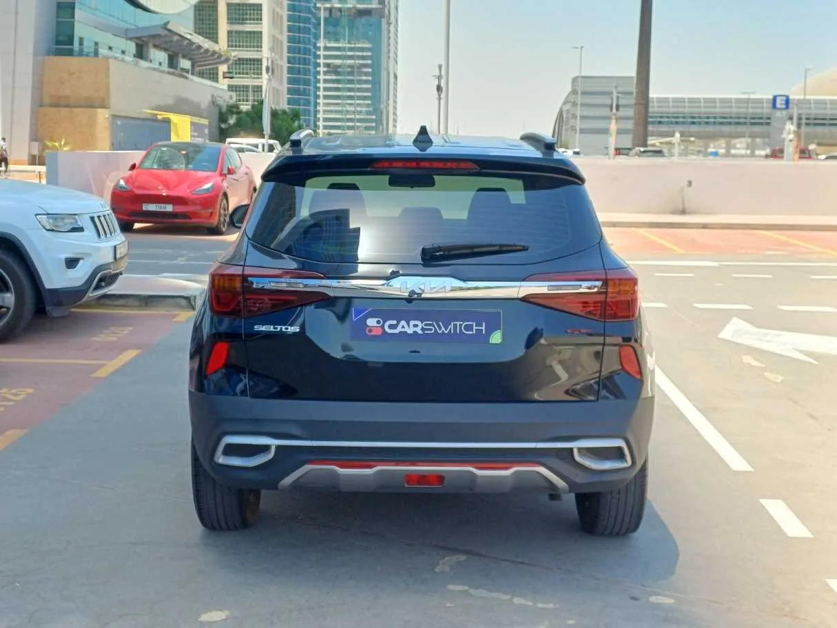 Car image 6