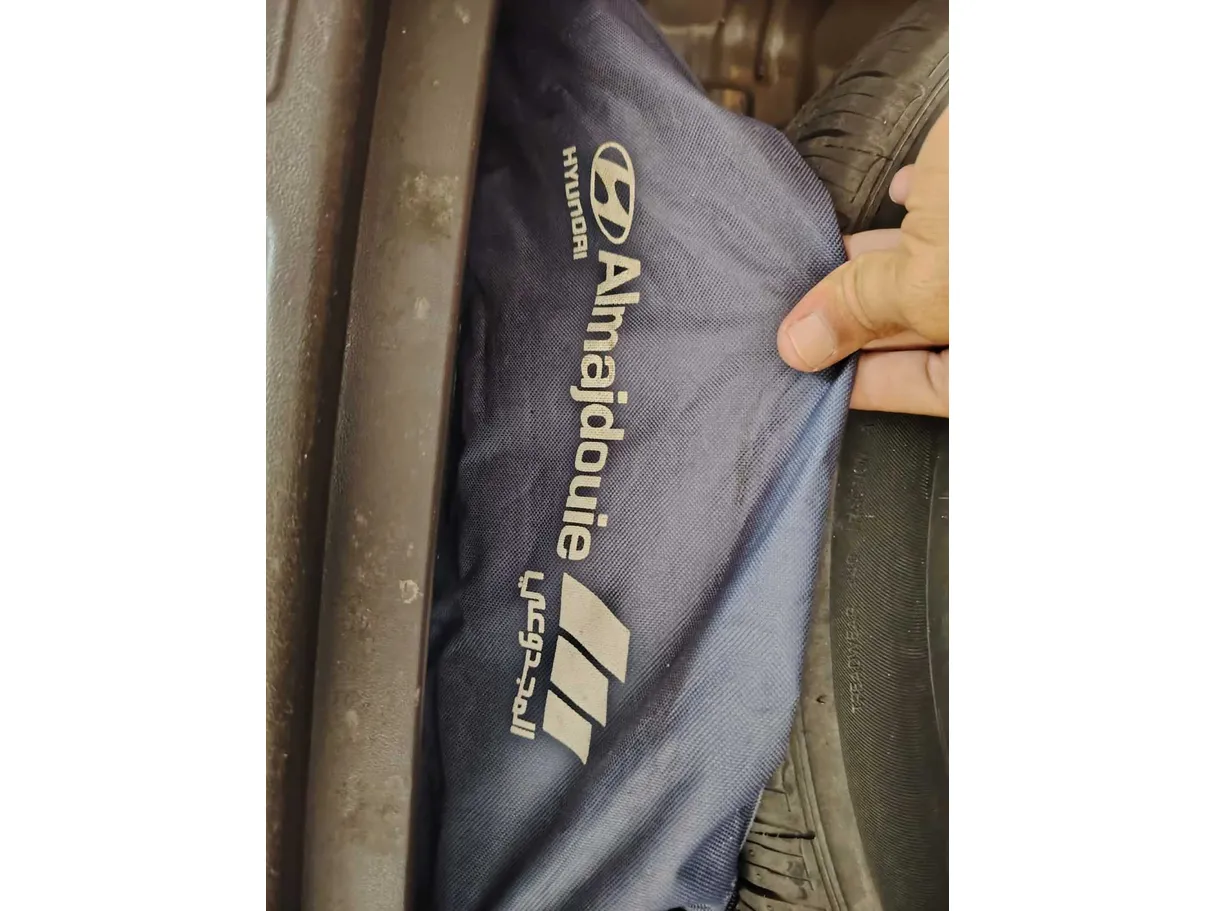 Car image 41