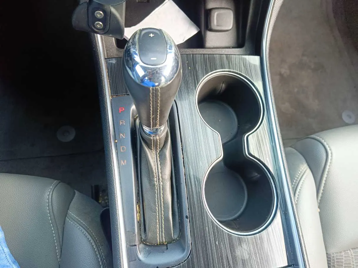 Car image 21
