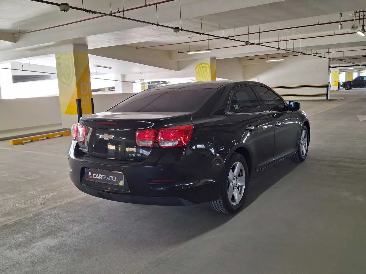 Car image 5