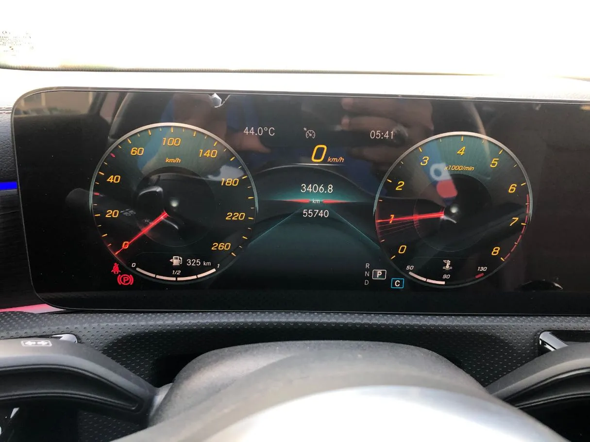 Car image 20
