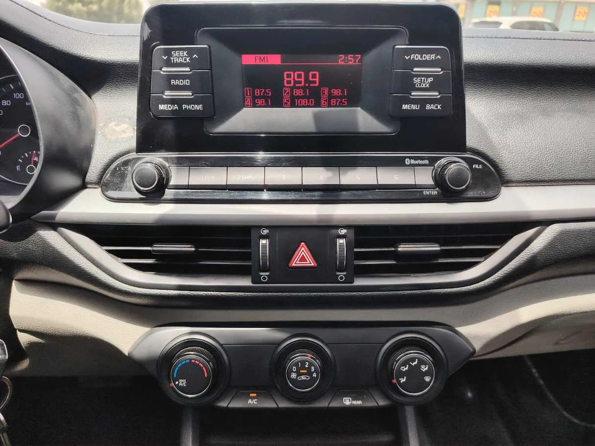 Car image 20