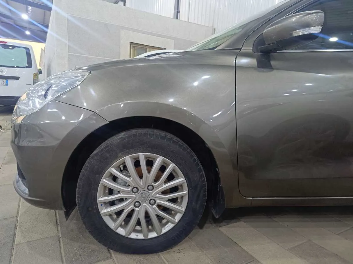 Car image 7