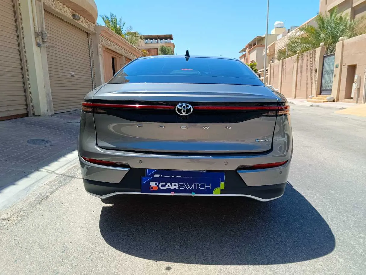 Car image 8